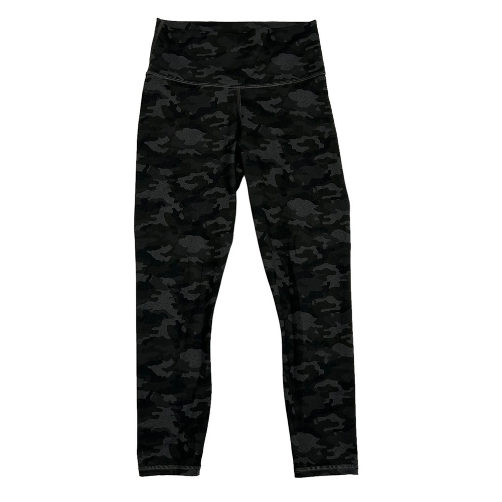 Fabletics Camo Print Cropped Activewear Leggings - Picture 3 of 13